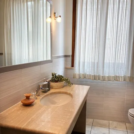 Holihome - Le Magnolie Гостевой дом Сан-Бенедетто-дель-Тронто